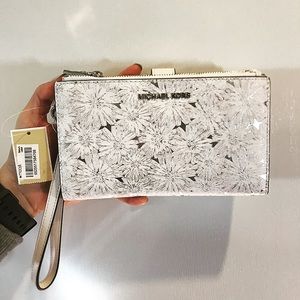NWT Michael Kors Wristlet Wallet